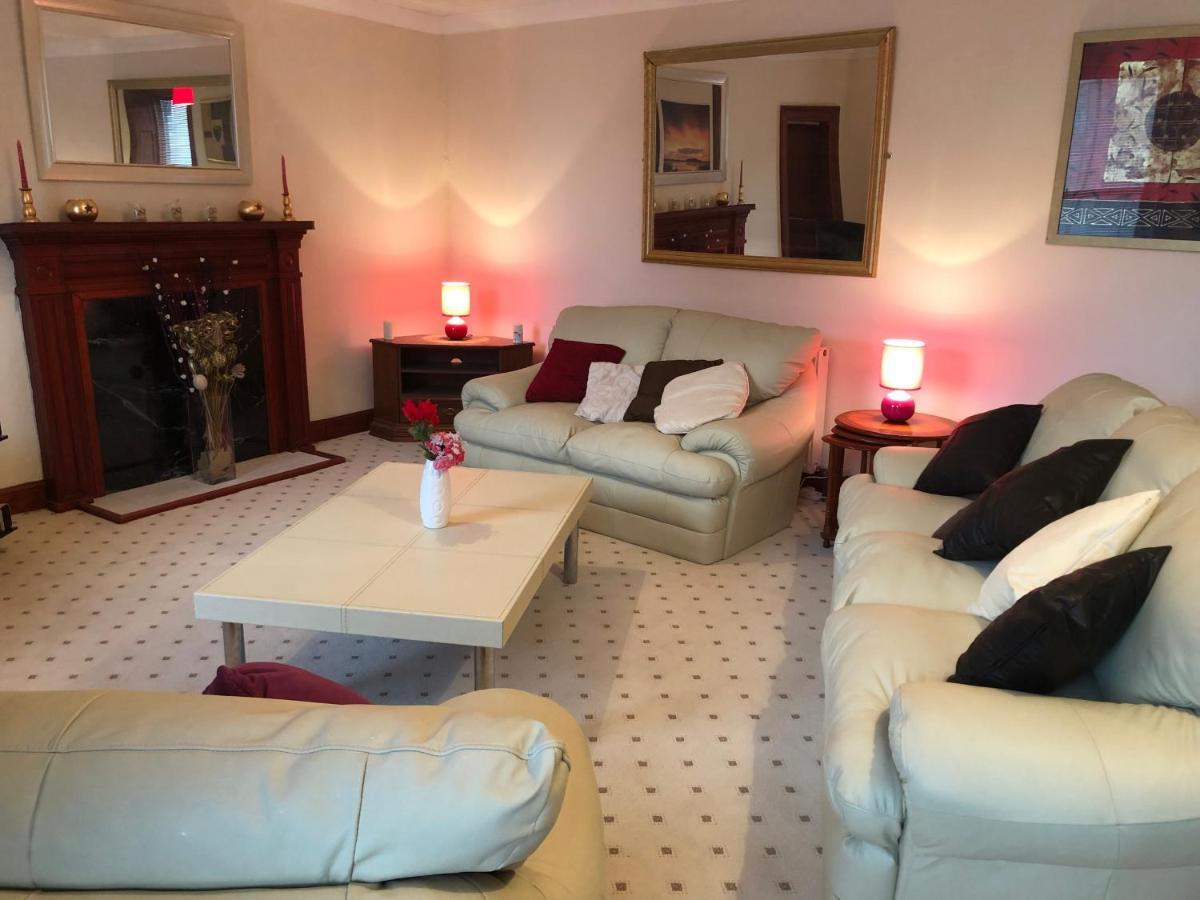 Executive Serviced Apartments 1 Forfar Exterior foto